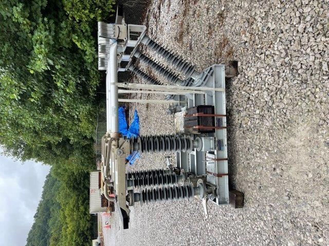 Set of 3 Southern States Vertical Break Switches